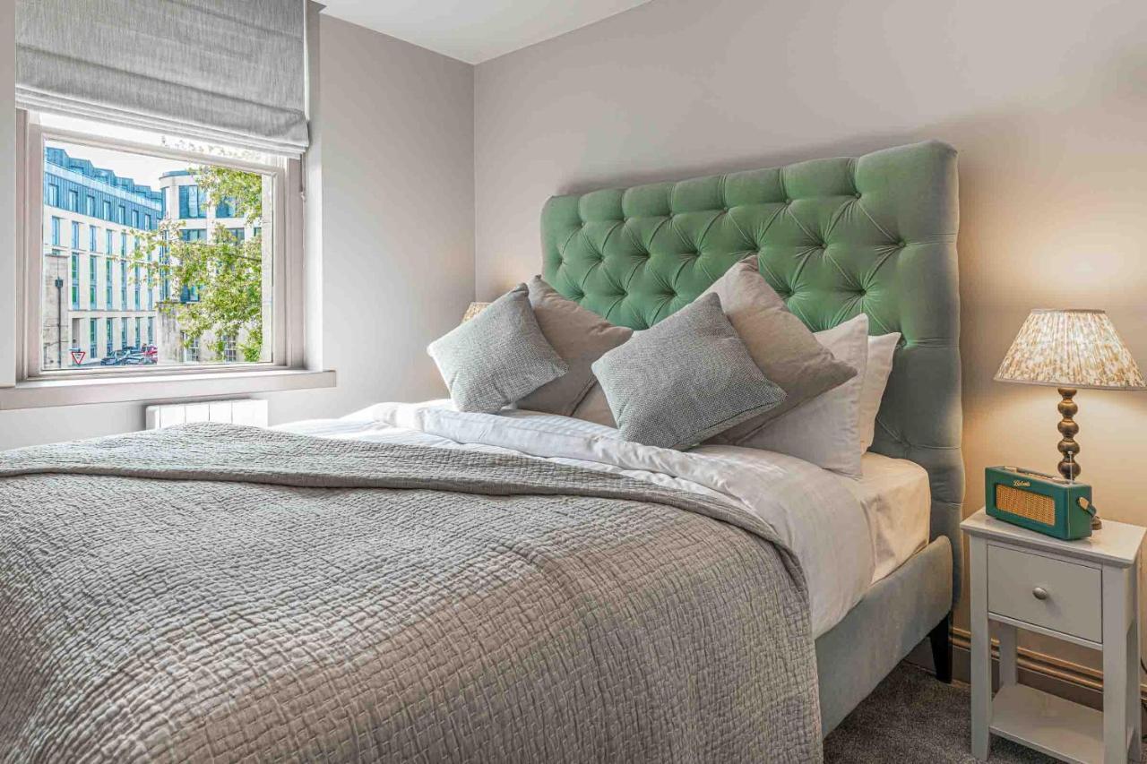 Stylish Modern 1 Bedroom, City Centre Bath Kültér fotó