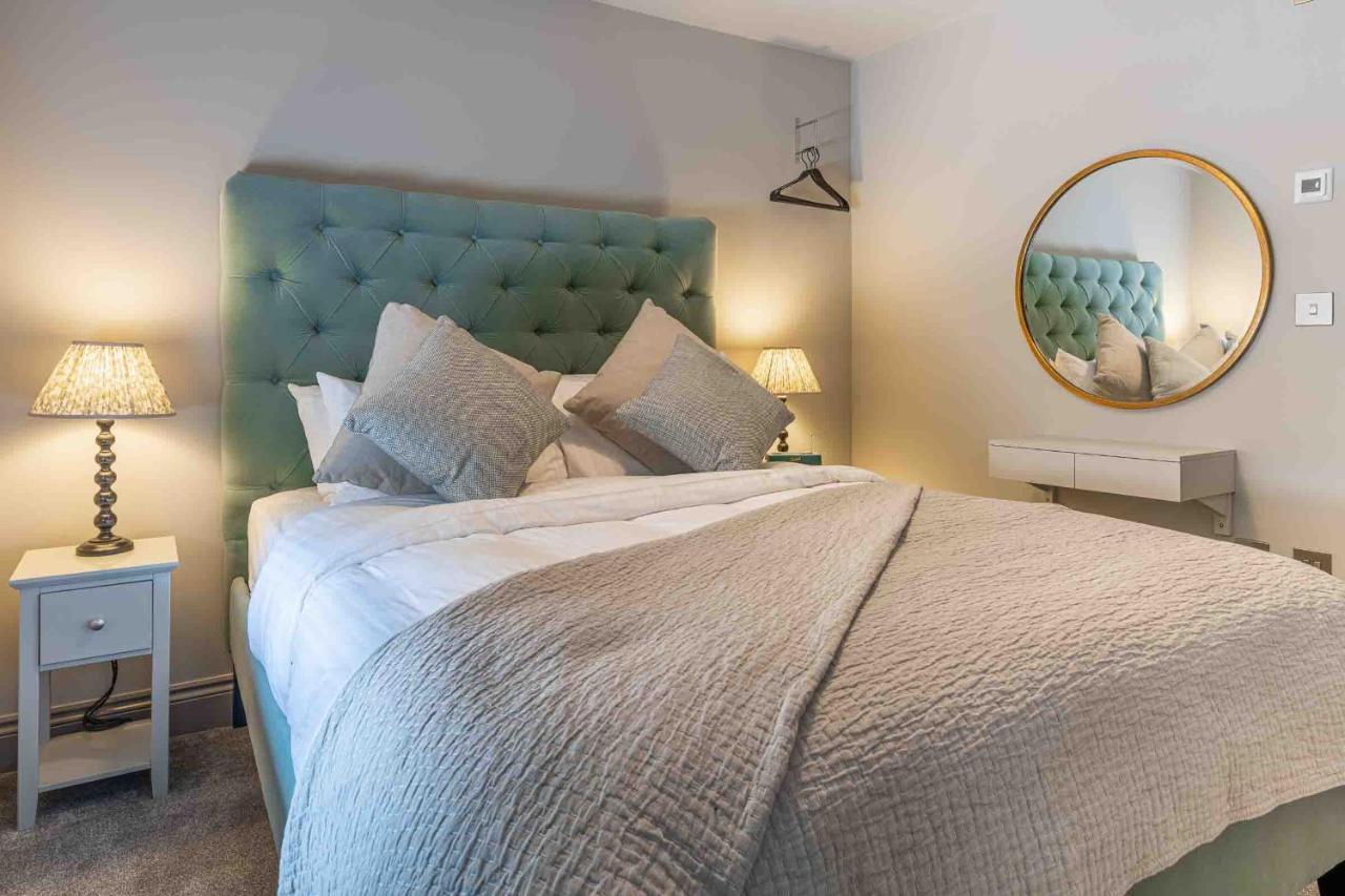 Stylish Modern 1 Bedroom, City Centre Bath Kültér fotó